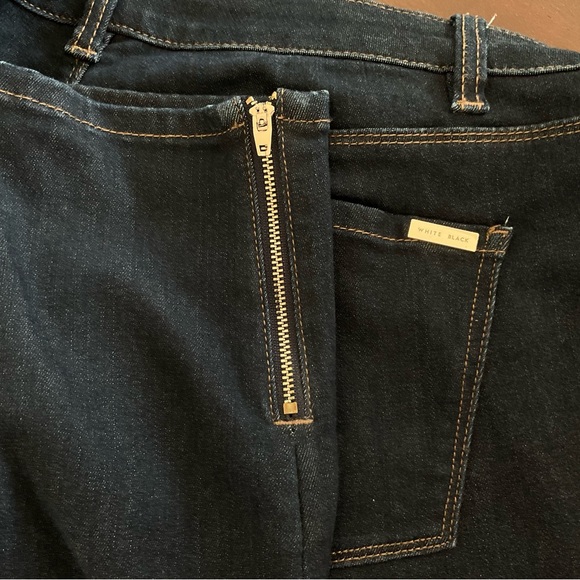 Host Pick!  White House Black Market Jegging Crop Jeans Size 6 Dark Wash - Picture 9 of 11